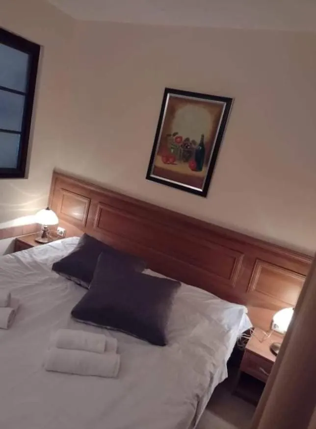 Dino Privates Apartments Emerald 반스코