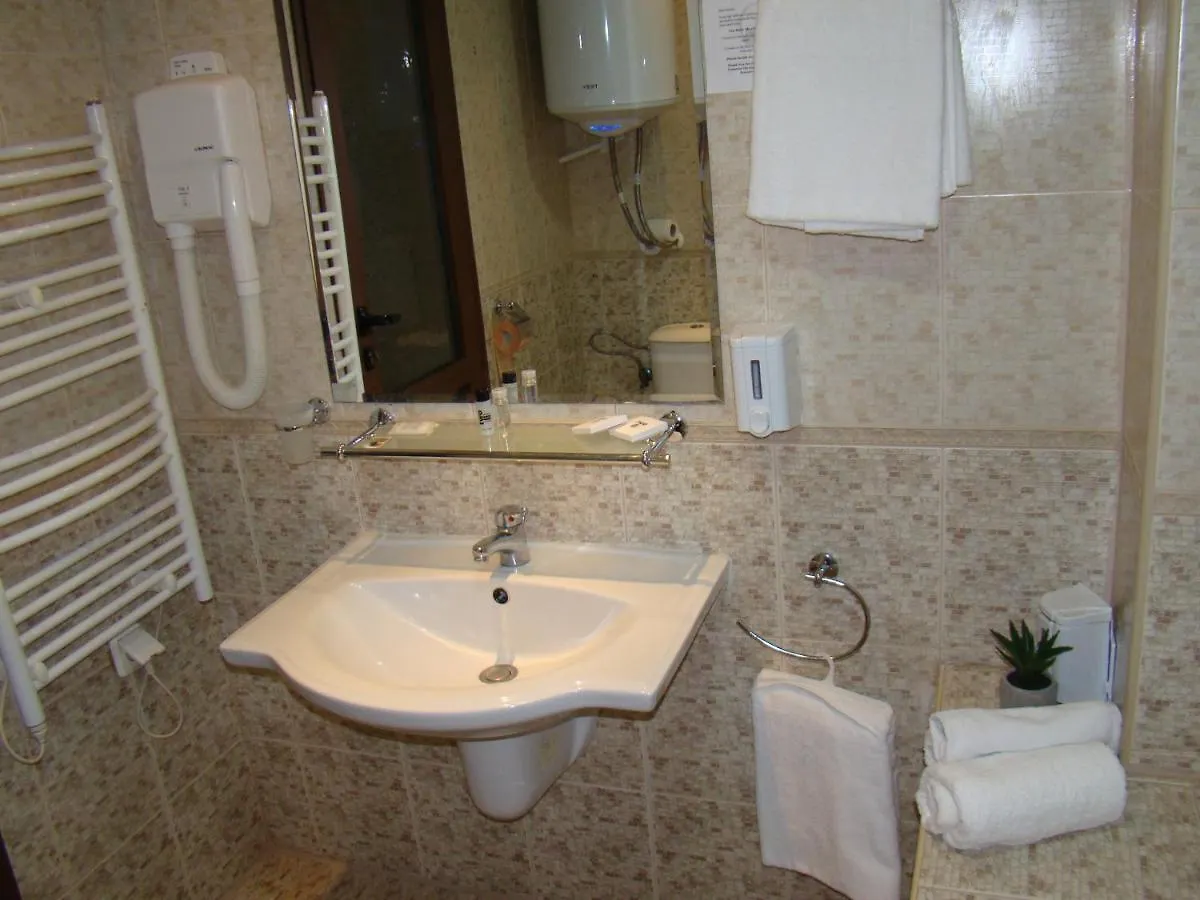 Dino Privates Apartments Emerald 반스코 0*,